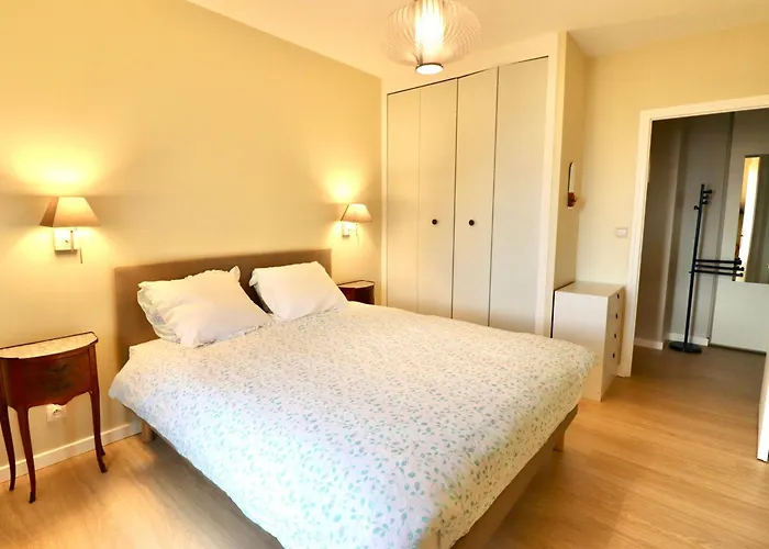 F3 Lumineux Avec Terrasse, Parking Et Wifi A Veyrier-Du-Lac - Fr-1-432-81